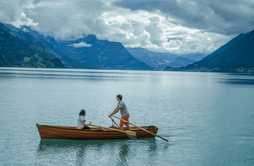 Perfect Holiday Travel Plan During The Best Season.